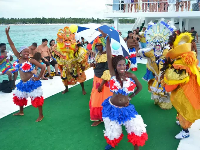 Stingray Bay Caribbean Festival - Punta Cana Tours